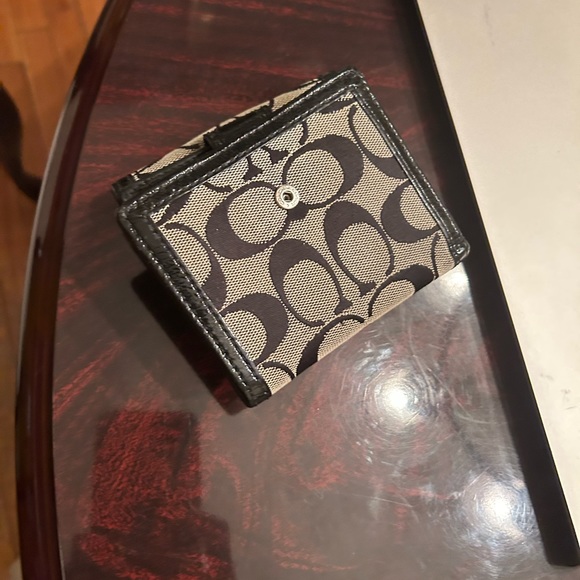 Authentic gently used Coach wallet. - Picture 5 of 5